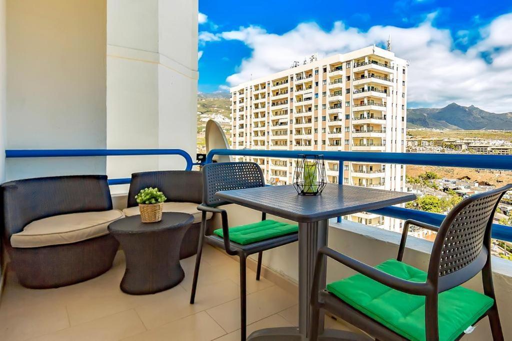 Sol Apartment With Amazing Seaview 아데제 외부 사진