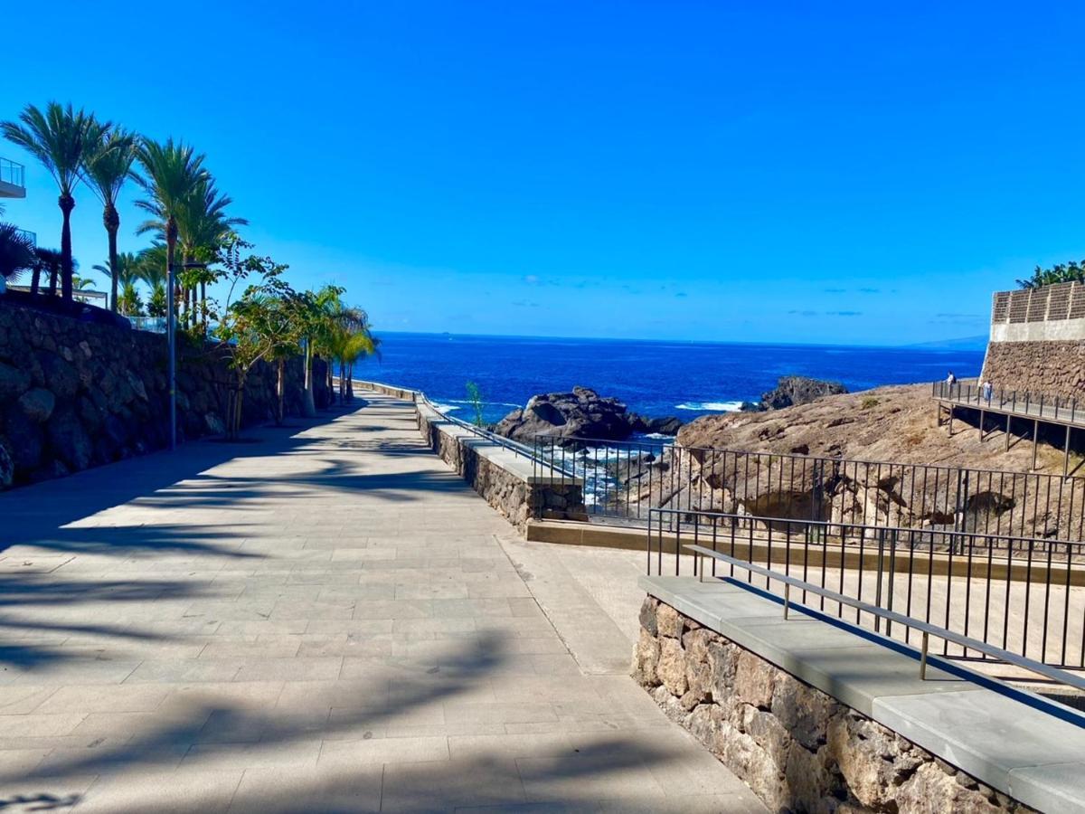 Sol Apartment With Amazing Seaview 아데제 외부 사진